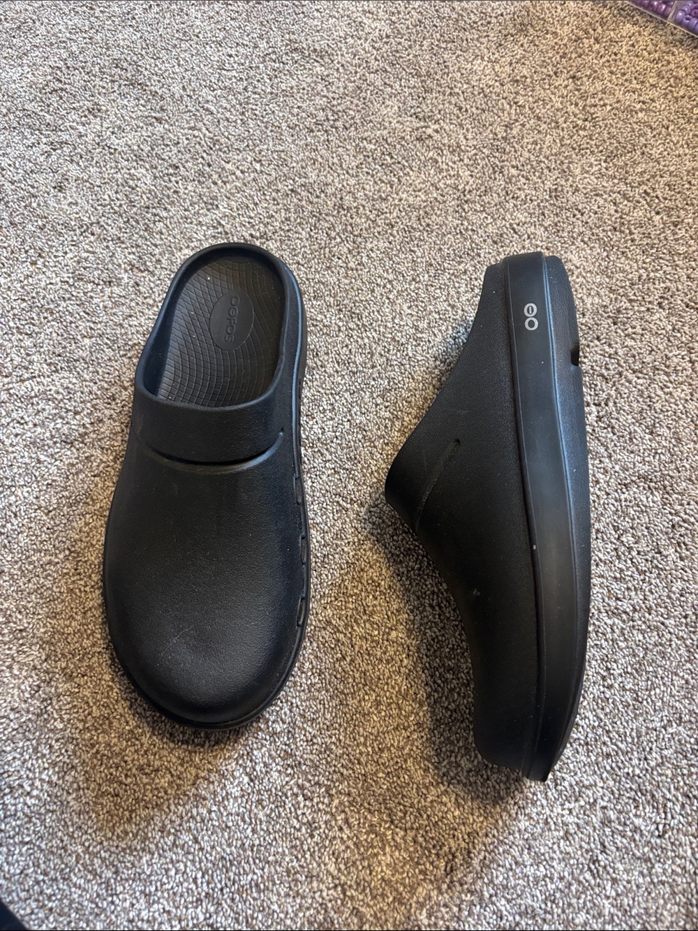 Oofos OOcloog Clog